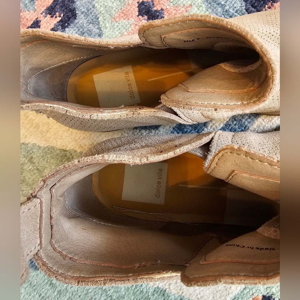 Dolce Vita •Size 8• Tan Perforated Tivan Ankle Boot Festival Boho Almond Toe - Picture 7 of 10